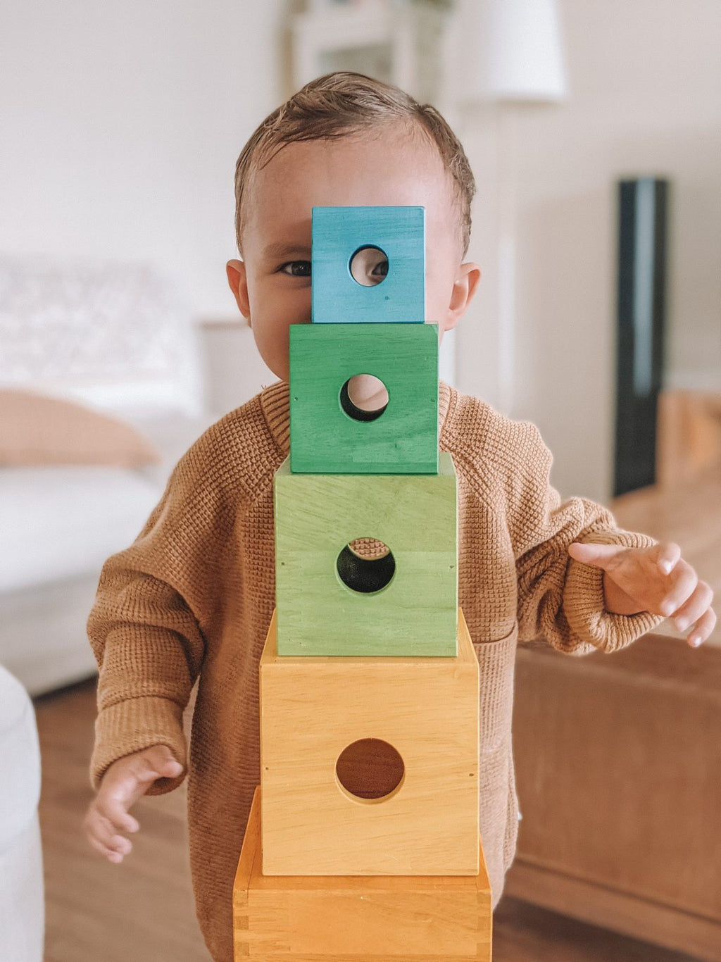 QToys Australia (USA) Rainbow Nesting Boxes
